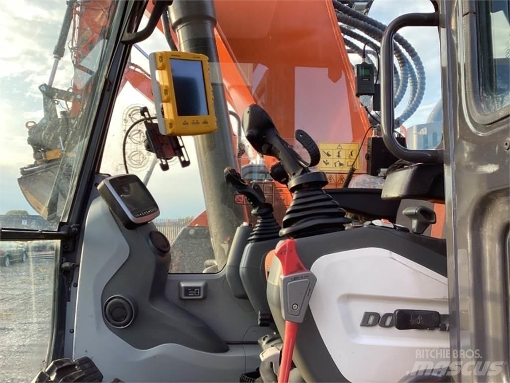 Doosan DX235 LCR Pelle sur chenilles
