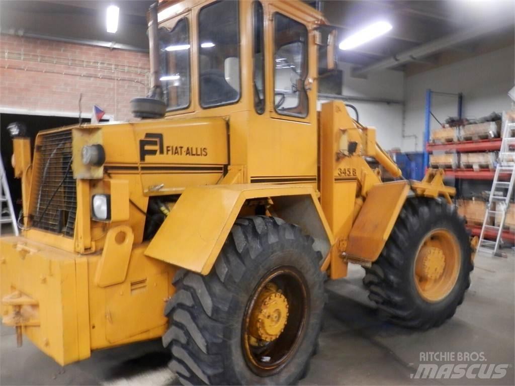 Fiat-Allis 345 B Chargeuse sur pneus