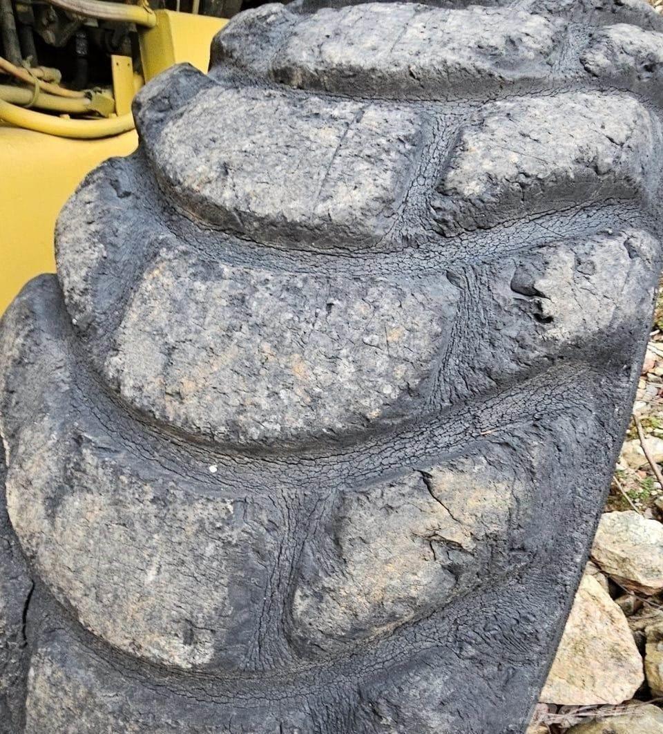 Fiat-Allis 745H-B Chargeuse sur pneus