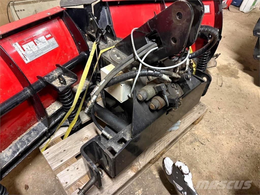 Hilltip Aura Chasse neige