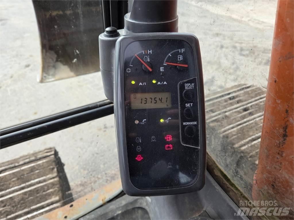 Hitachi ZX180 LC Pelle sur chenilles