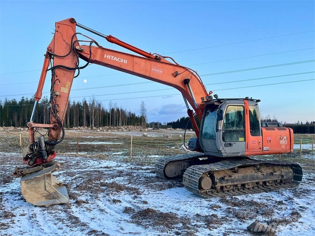 Hitachi ZX180LC Pelle sur chenilles