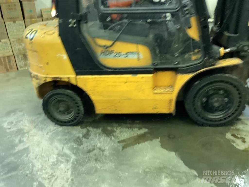Hyundai HDE 25 E Chariots diesel