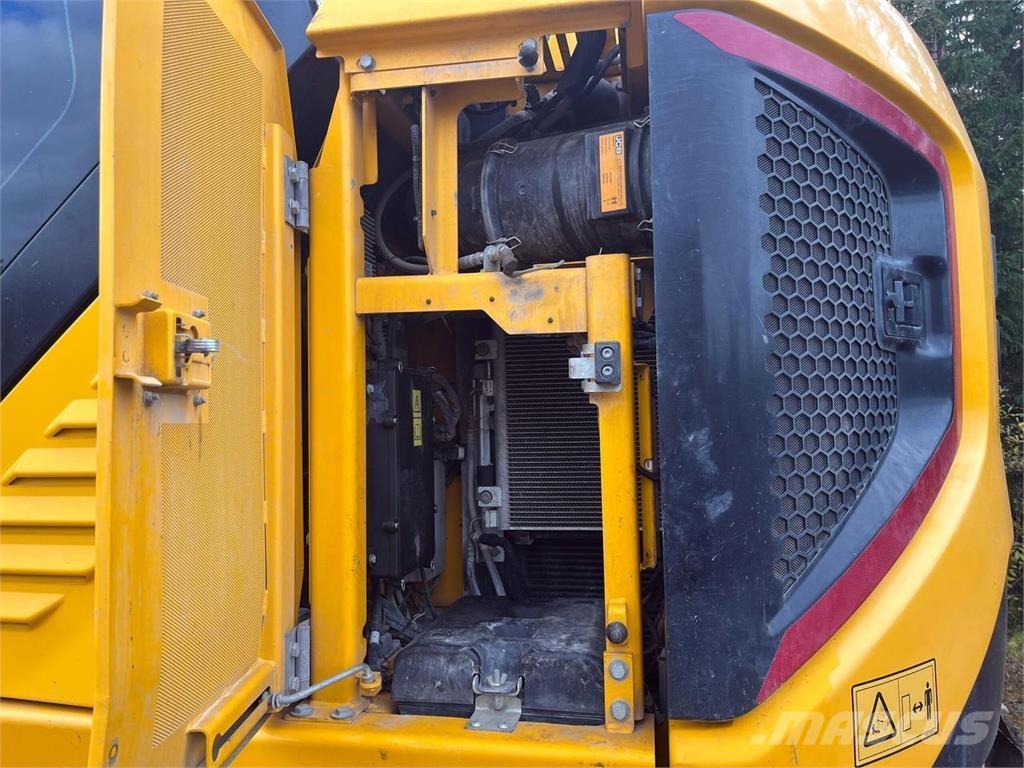 JCB 245XR Pelle sur chenilles