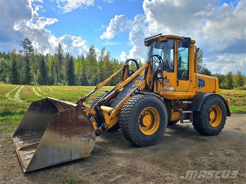 JCB 411 Chargeuse sur pneus
