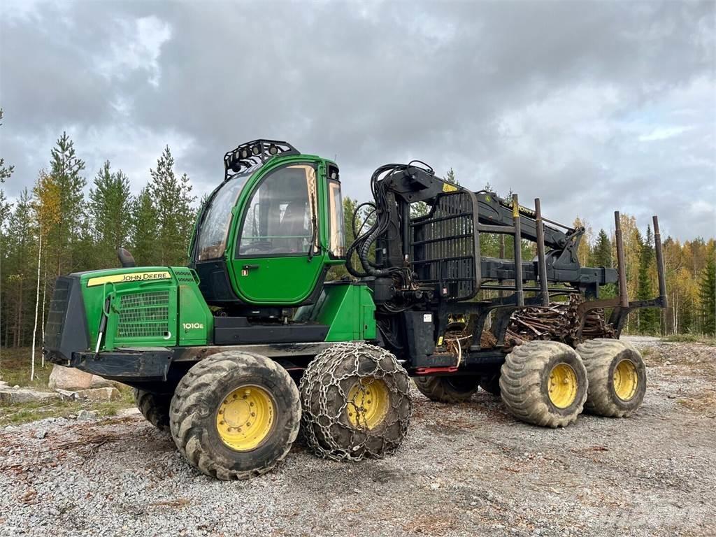 John Deere 1010E Porteur