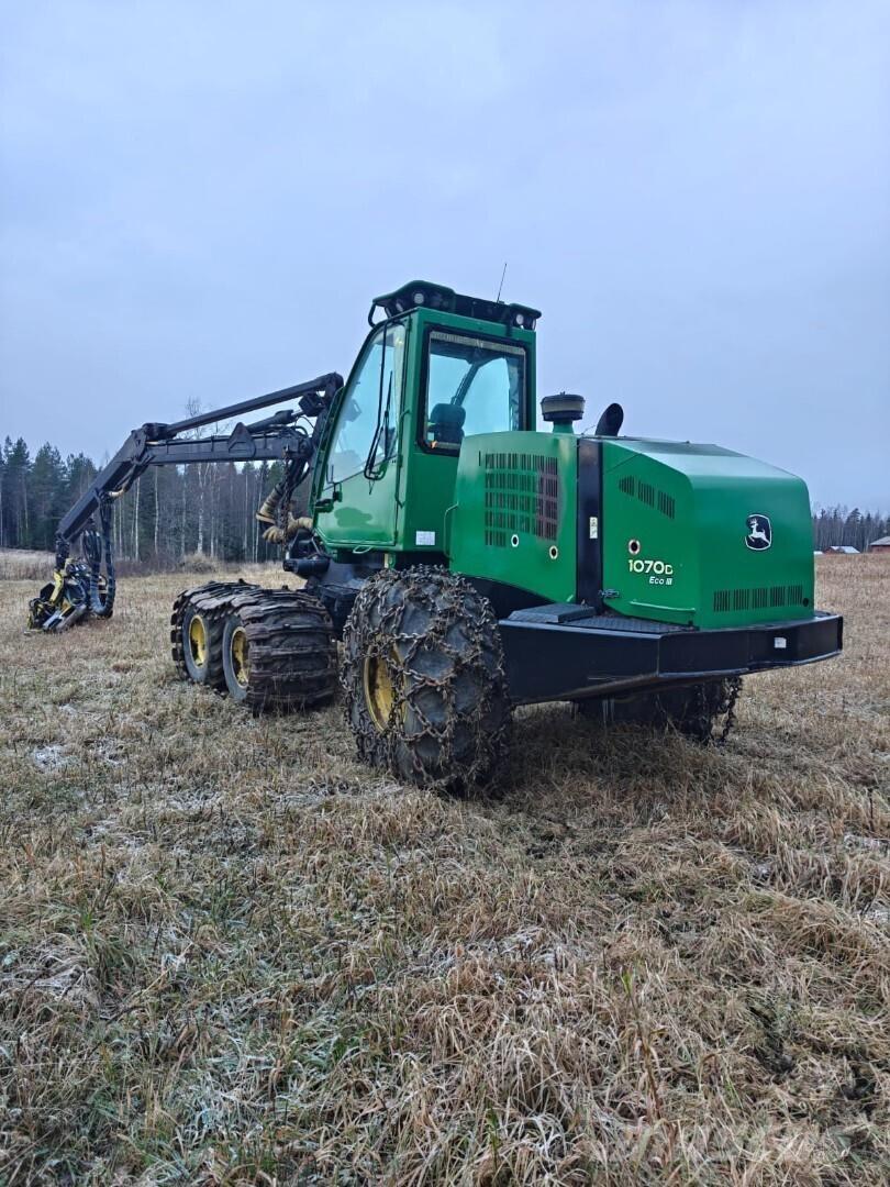 John Deere 1070 D Abatteuse