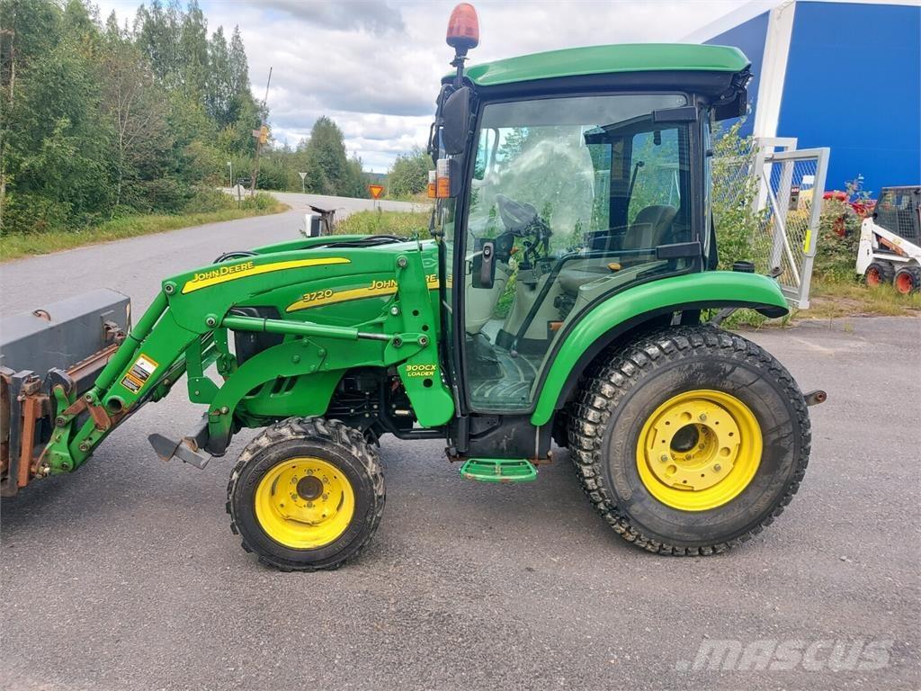 John Deere 3720 Tracteur