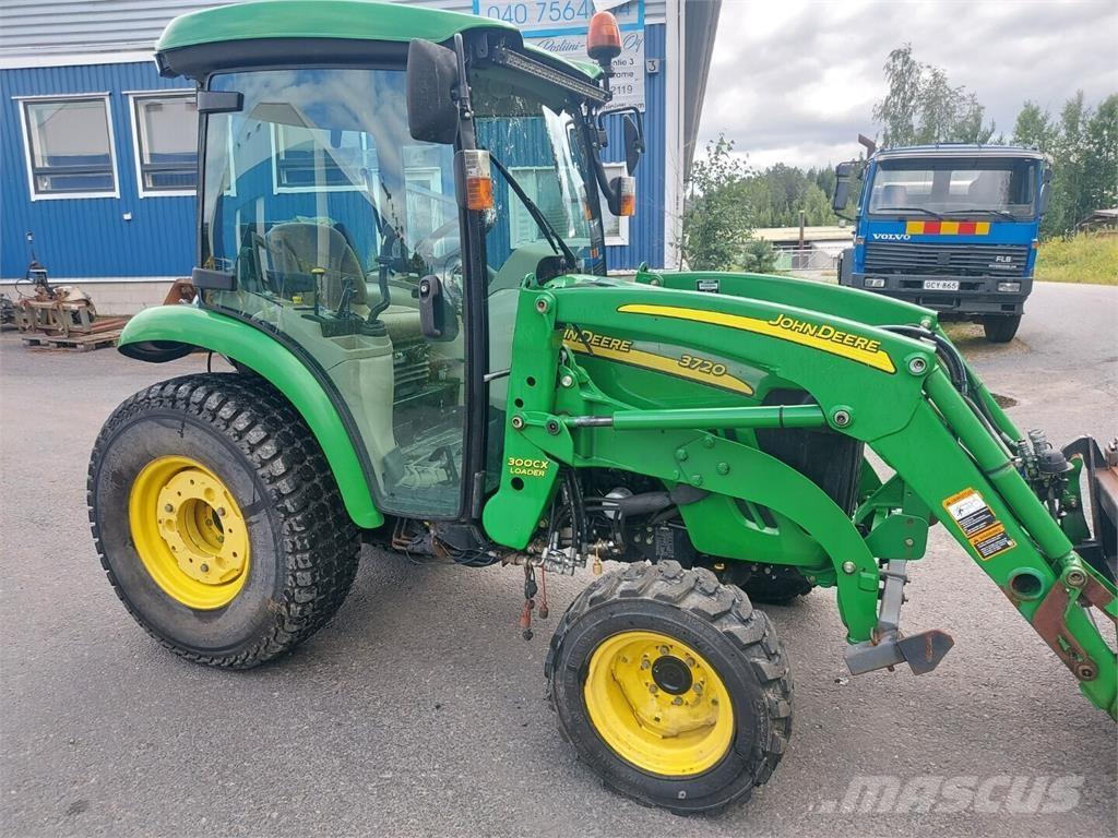 John Deere 3720 Tracteur