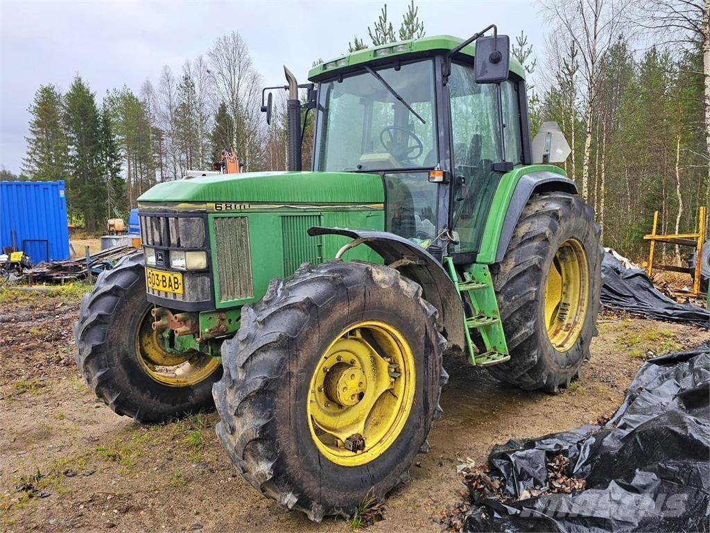 John Deere 6800 Tracteur