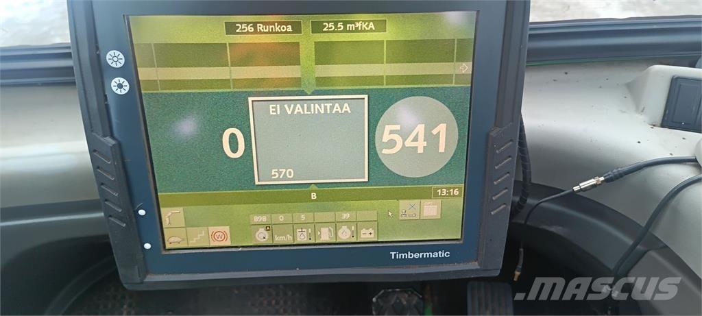 John Deere 770 D Abatteuse