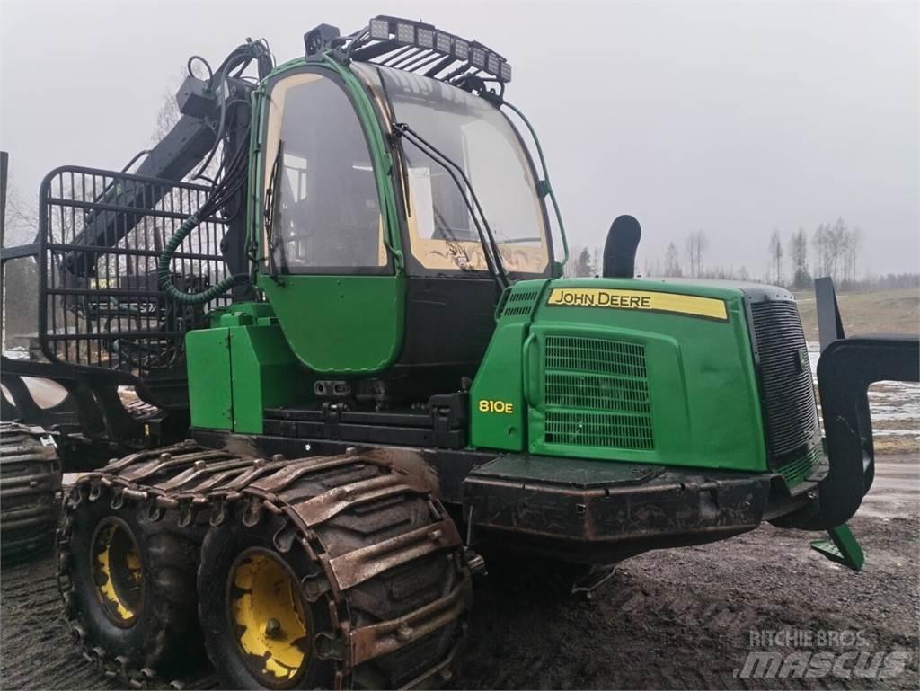 John Deere 810 E Porteur