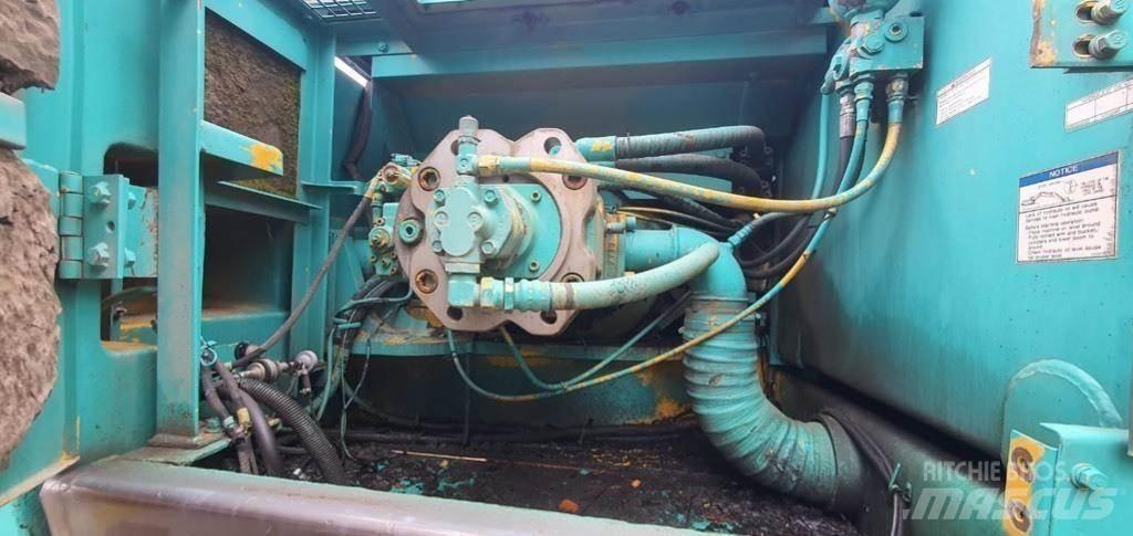 Kobelco SK 460 LC Pelle sur chenilles