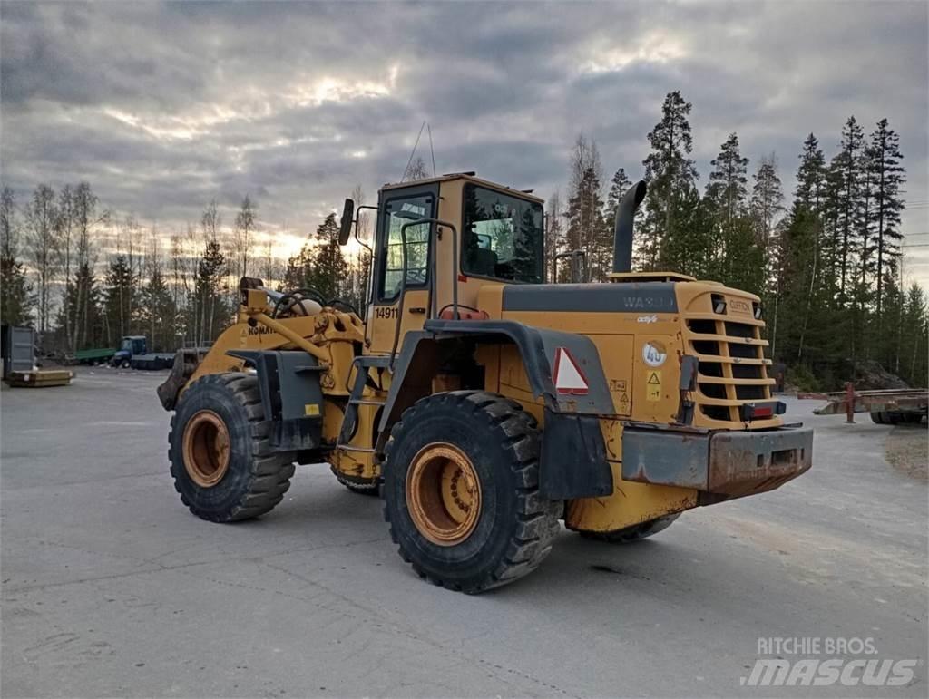 Komatsu WA 380-3H Chargeuse sur pneus