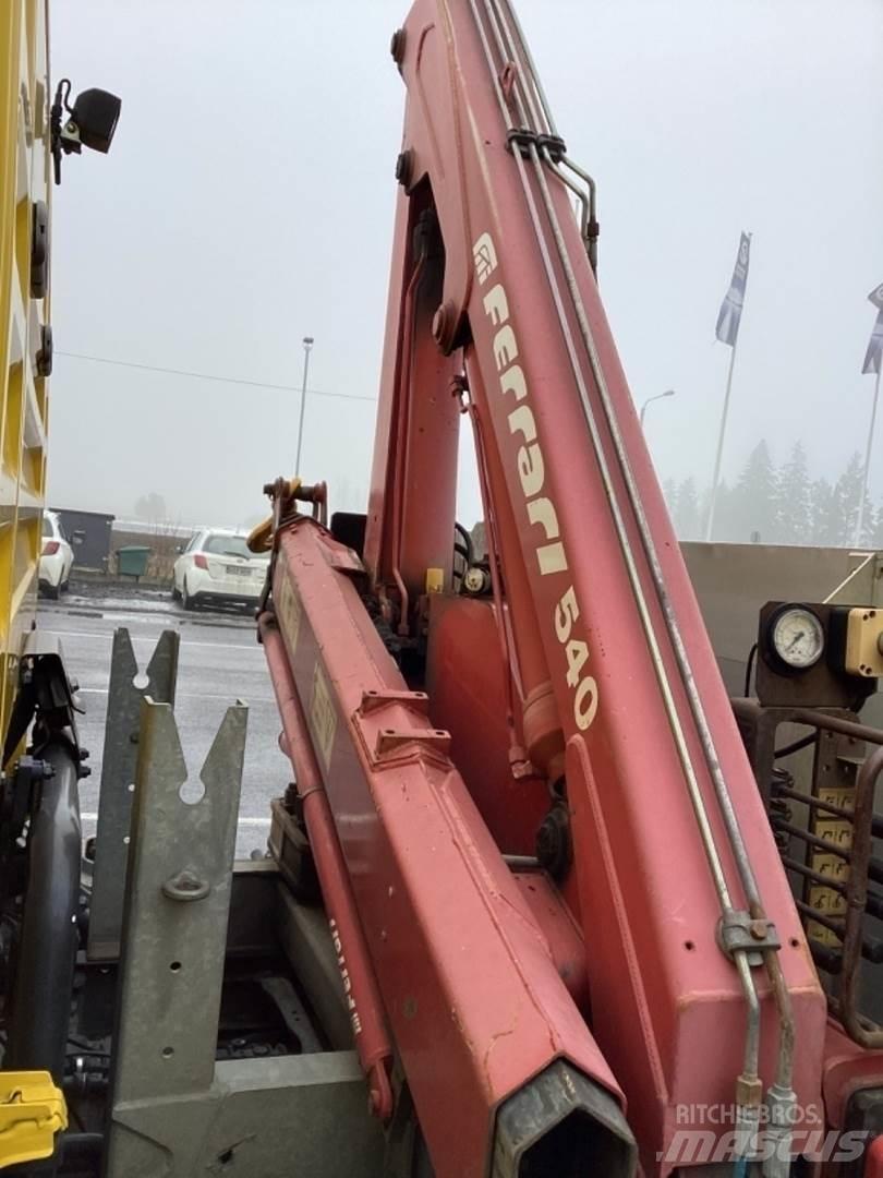 MAN TGL Camion plateau ridelle avec grue