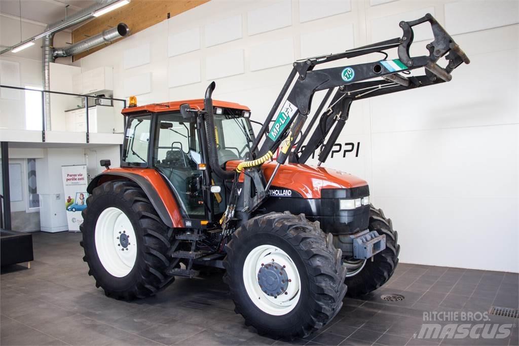 New Holland M135 Tracteur