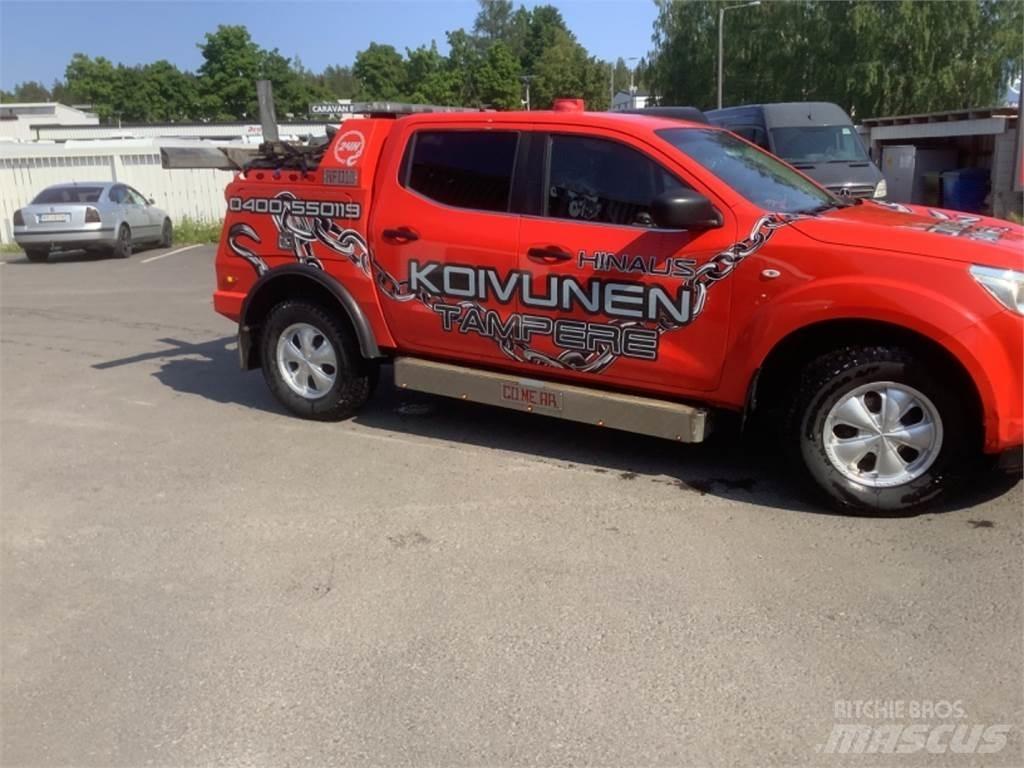 Nissan Navara 4X4 Remorque porte engin