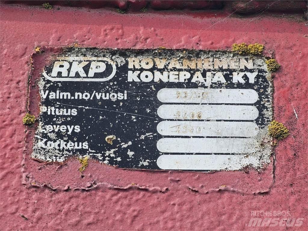  Perävaunu Benne céréalière
