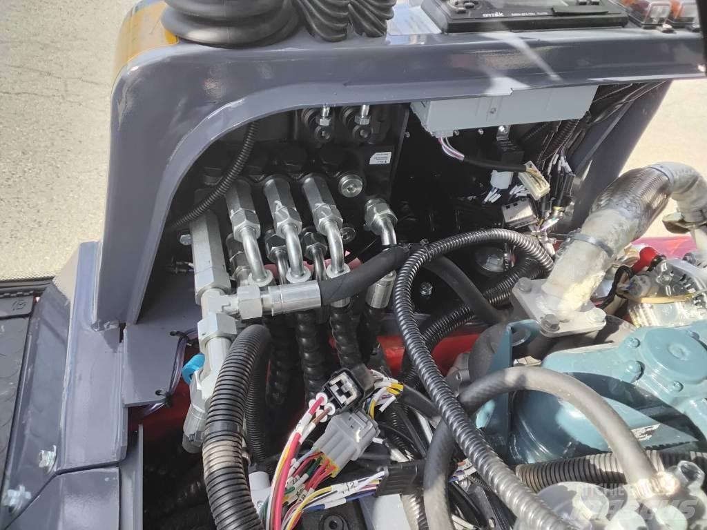 QuattroX QX-810 Mini chargeuse