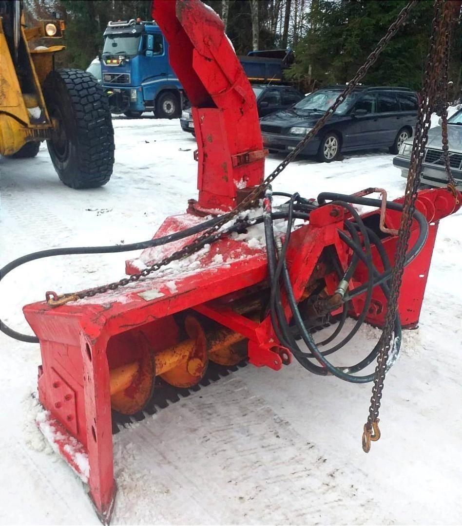  Ruuvilumilinko Souffleuse à neige