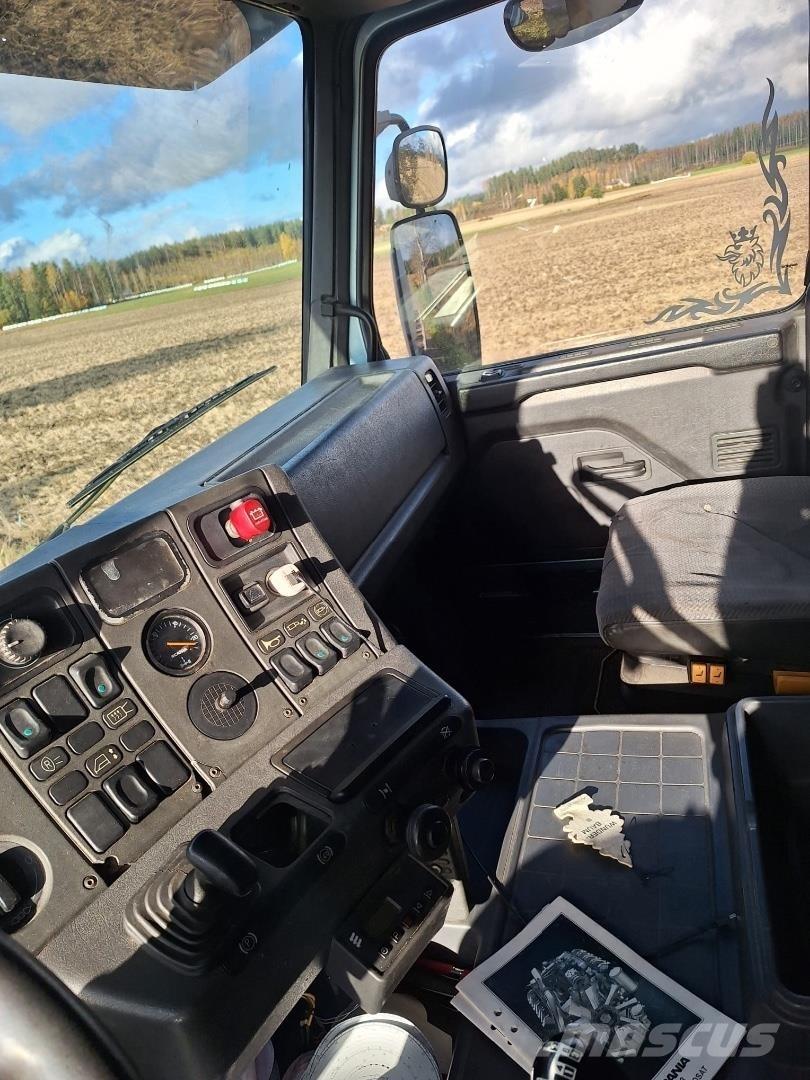 Scania 143H Camions de transport de machines forestières