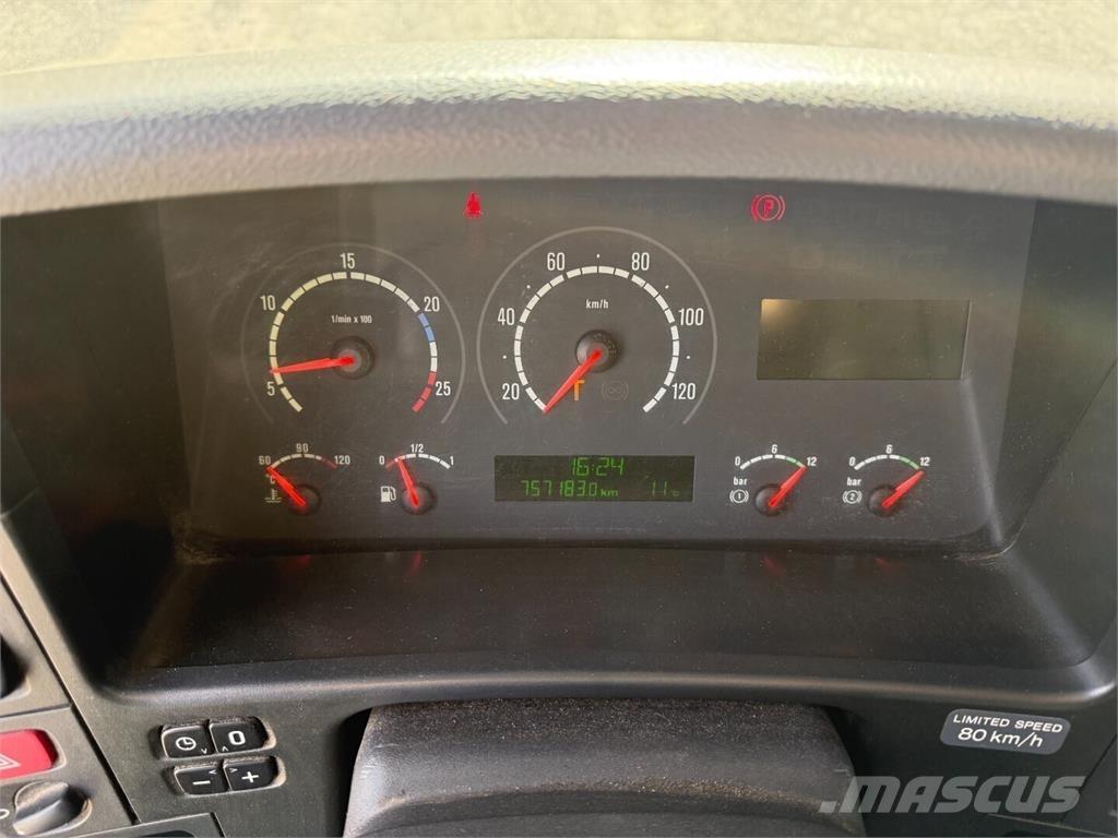 Scania P420 6x2 Camion ampliroll