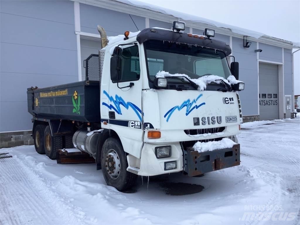 Sisu E 11 Camions et véhicules municipaux