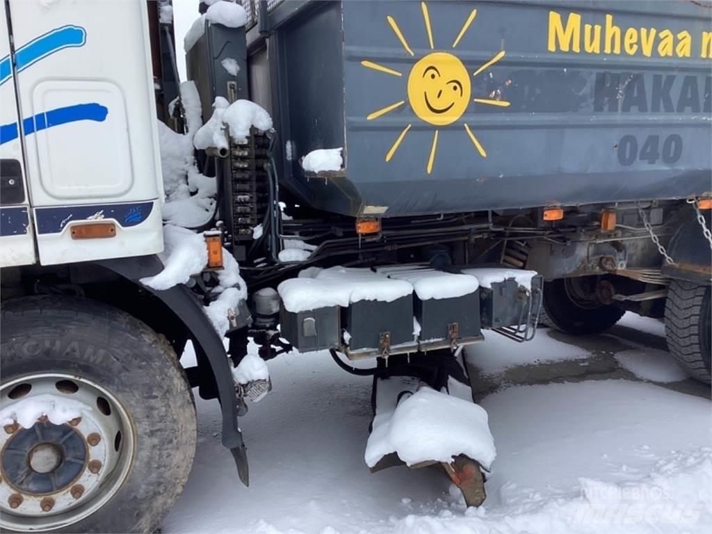 Sisu E 11 Camions et véhicules municipaux