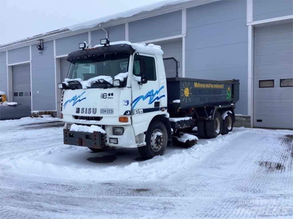 Sisu E 11 Camions et véhicules municipaux