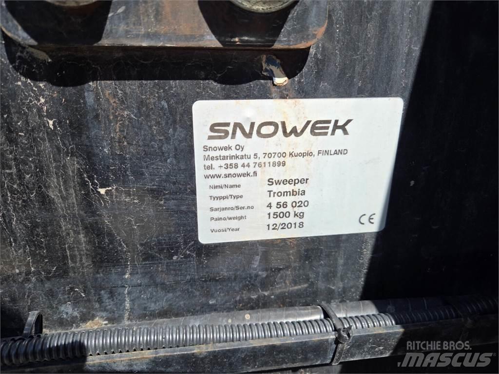 Snowek Trombia Balayeuse / Autolaveuse