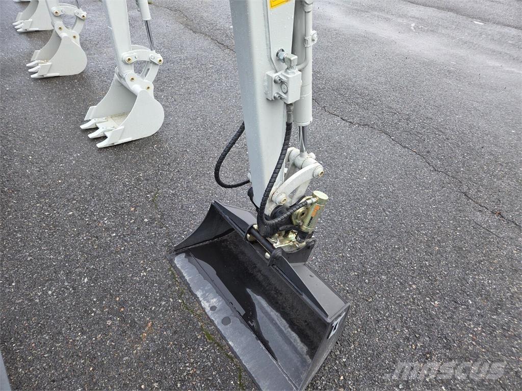 Takeuchi TB210R Mini pelle < 7t