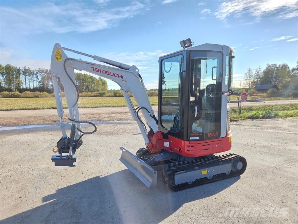 Takeuchi TB23R Mini pelle < 7t