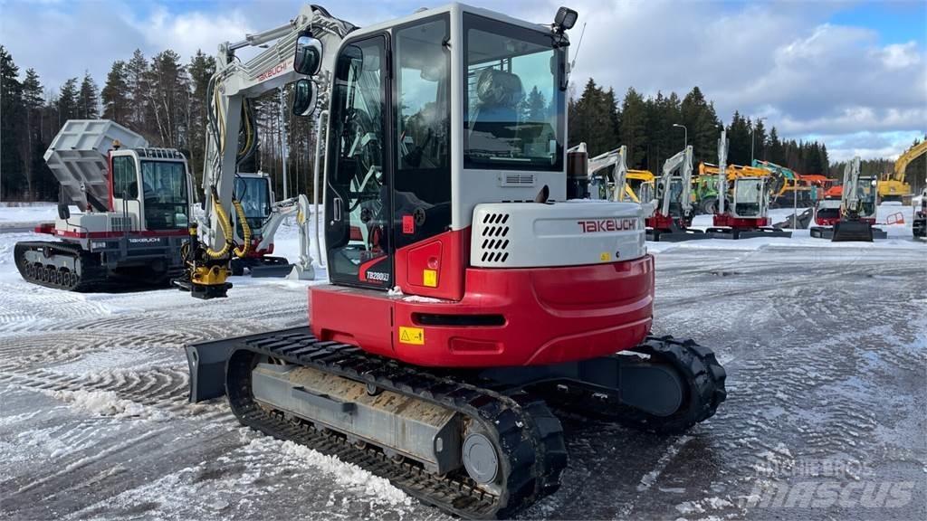 Takeuchi TB280FR Mini pelle 7t-12t