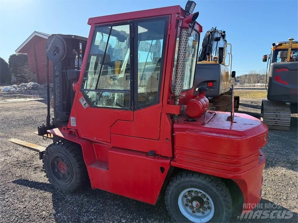 Toyota 02-5 FD35 Chariots diesel