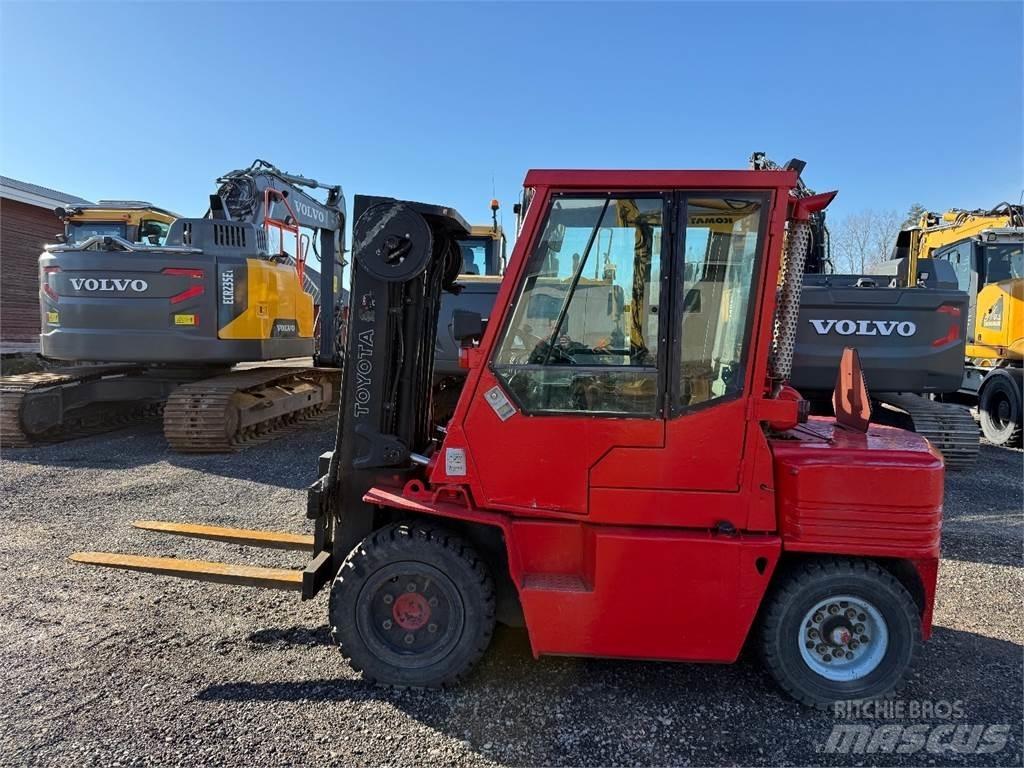 Toyota 02-5 FD35 Chariots diesel