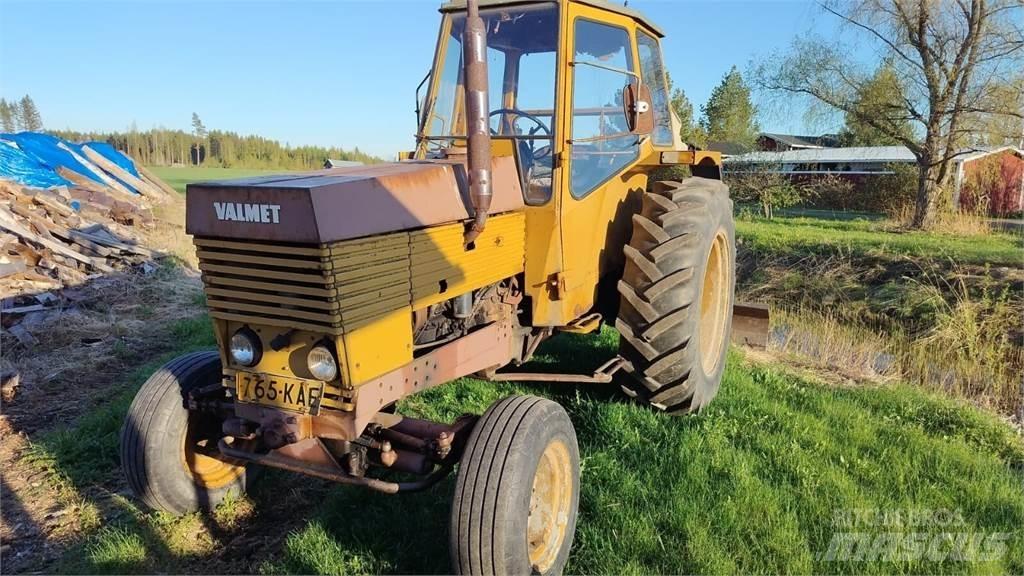 Valmet 702 Tracteur