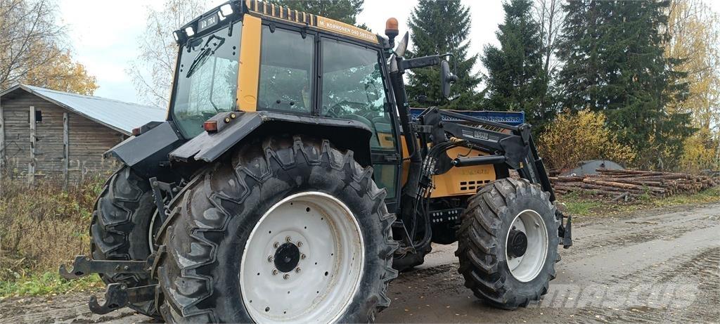 Valtra 8450 Tracteur