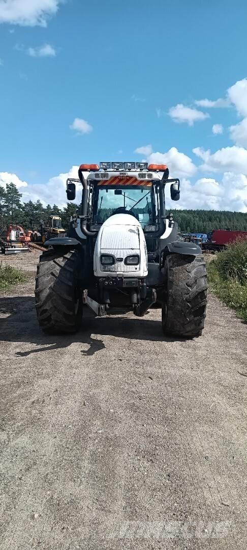 Valtra T 180 Tracteur