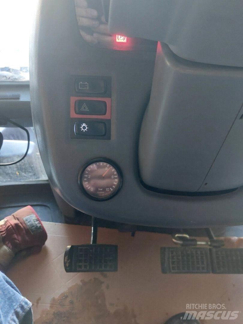 Valtra T202 D Tracteur