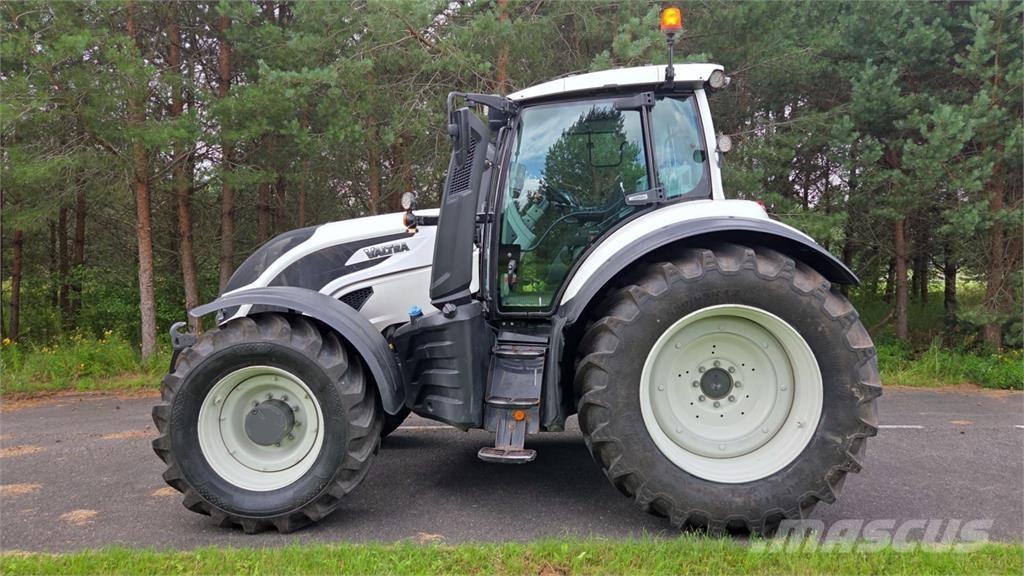 Valtra T254 Versu Tracteur