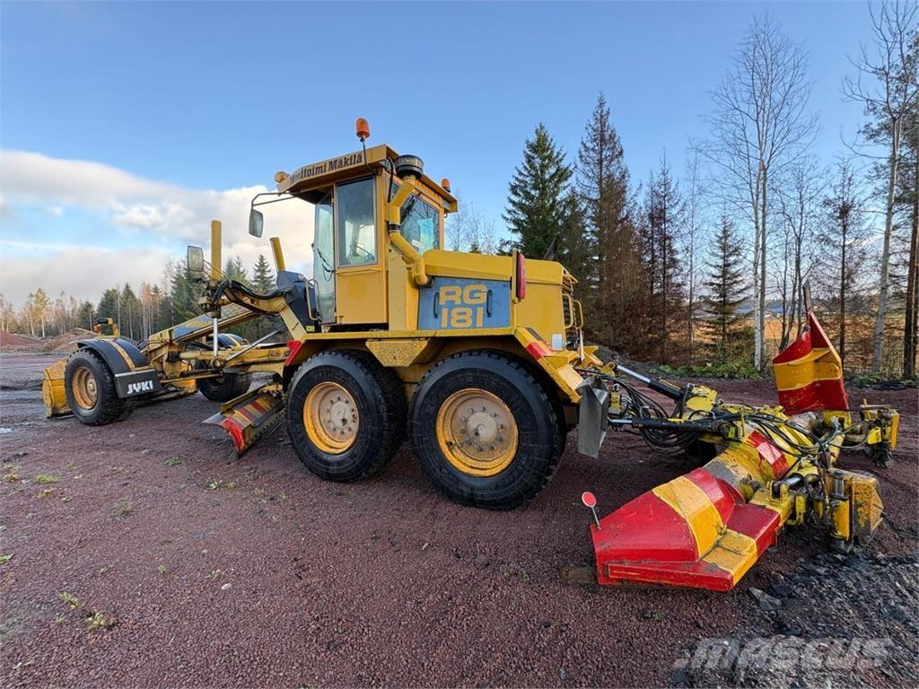 Vammas RG-181 Niveleuse