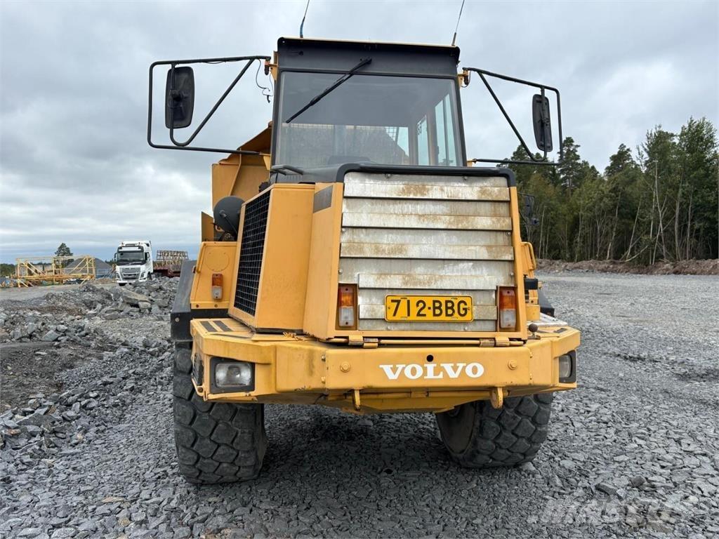 Volvo A 25 C Tombereau articulé