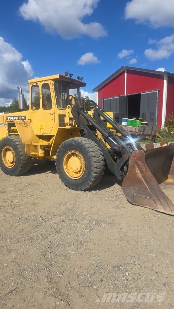 Volvo BM 4300 Chargeuse sur pneus