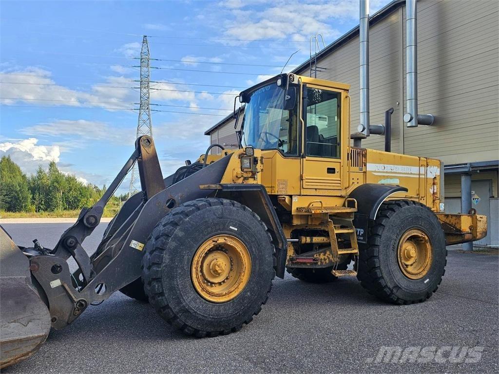 Volvo BM L120C Chargeuse sur pneus