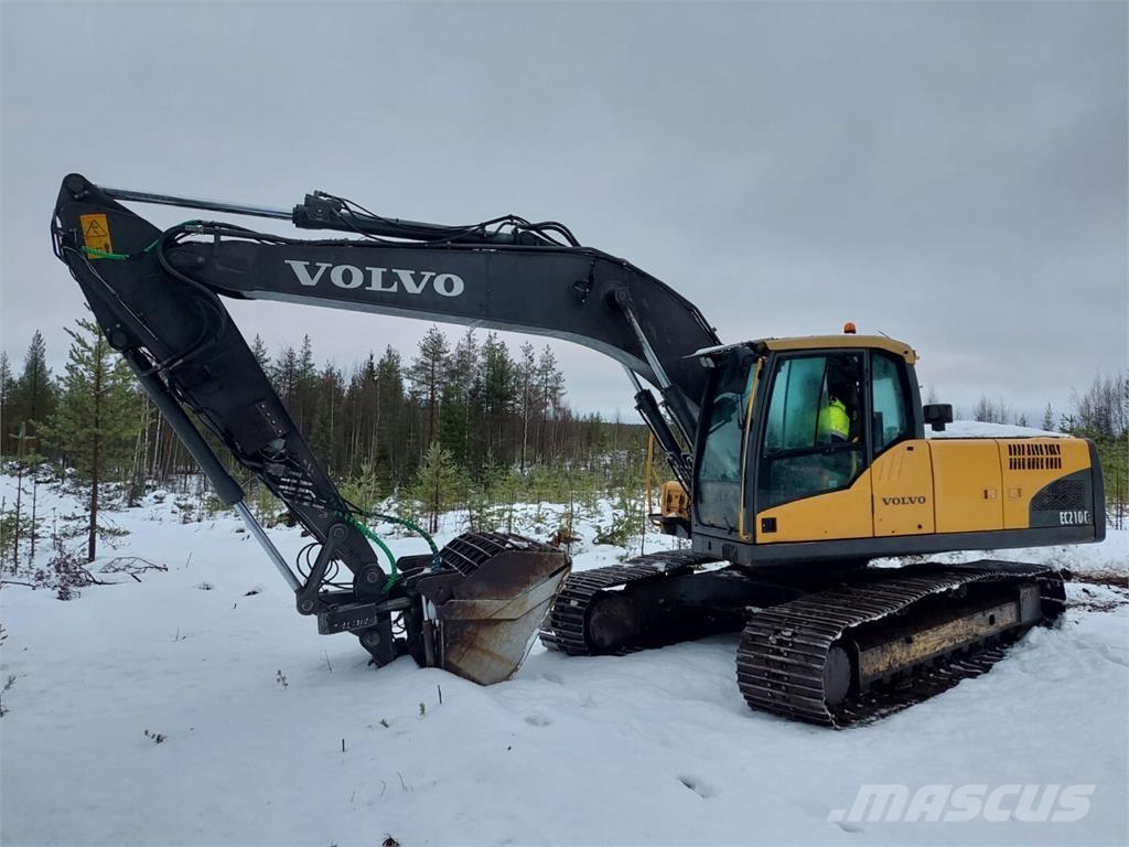 Volvo EC 210 CL Pelle sur chenilles