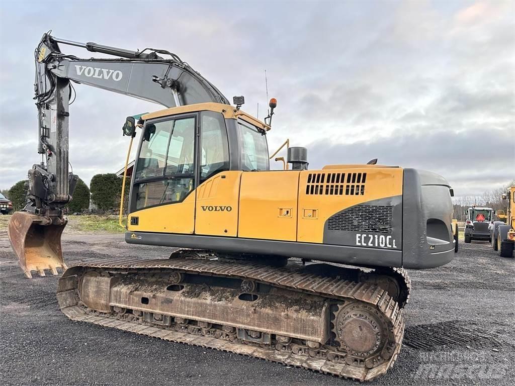 Volvo EC210CL Pelle sur chenilles