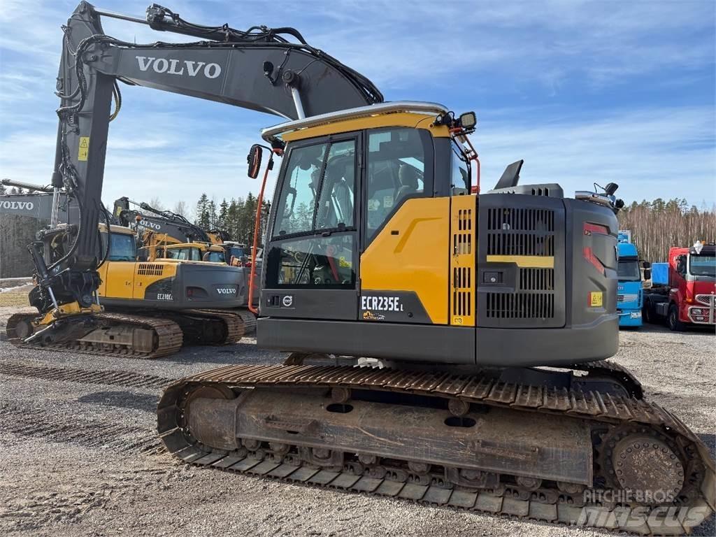 Volvo ECR235EL Pelle sur chenilles