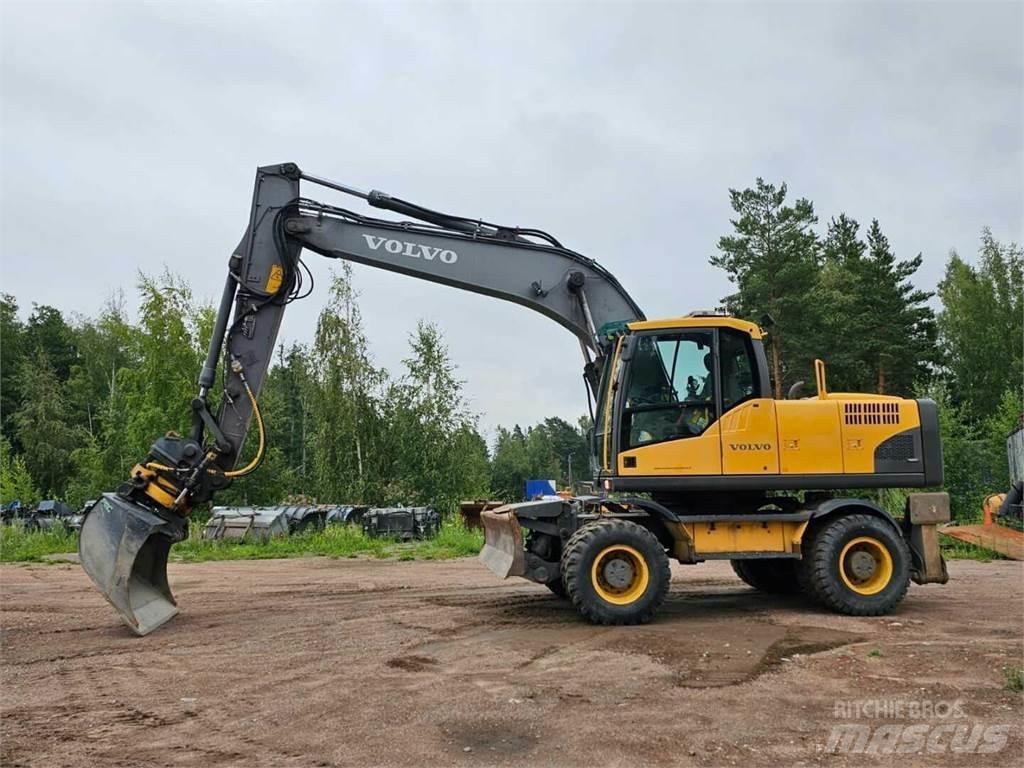 Volvo EW 180 C Pelle sur pneus