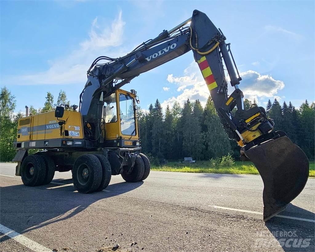 Volvo EW 200 Pelle sur pneus