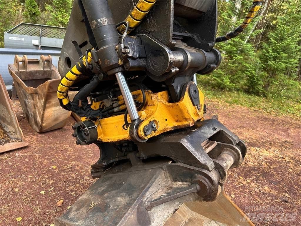 Volvo EW180B Pelle sur pneus